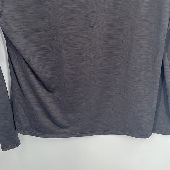 Under Armour Women's Gray Heat Gear Semi Fitted  Activewear Pullover Top Medium - Picture 8 of 14